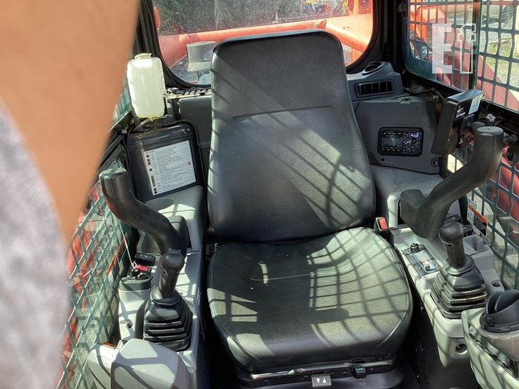 2017-kubota-svl95-2-image-14