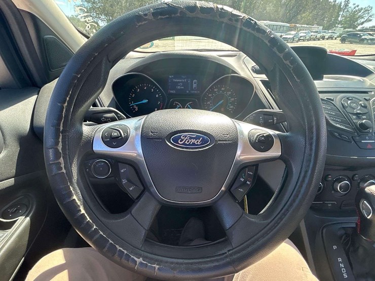 2014-ford-escape-image-12