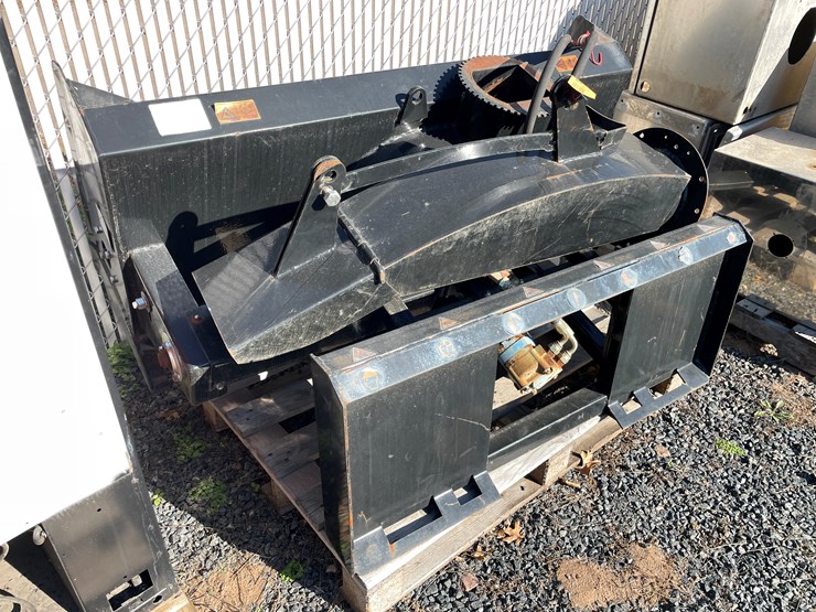 #5669-•-unused-60"-skid-steer-mount-snowblower-image-2