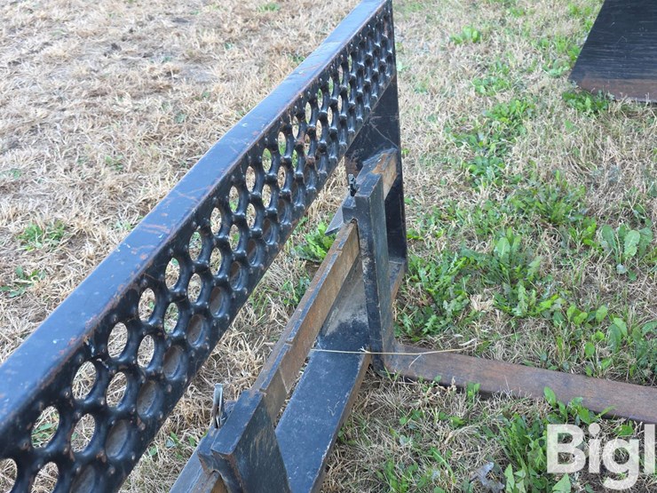 h-h-fabrication-pallet-fork-attachment-image-11