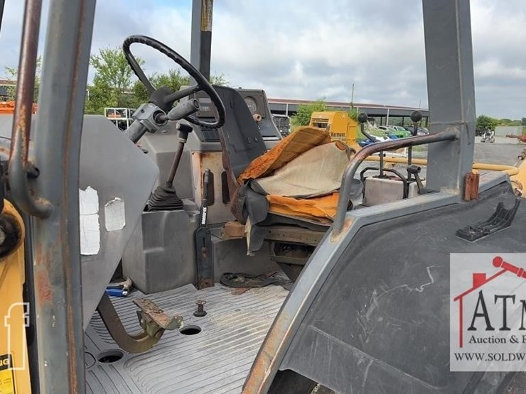 1996-ford-555d-image-20