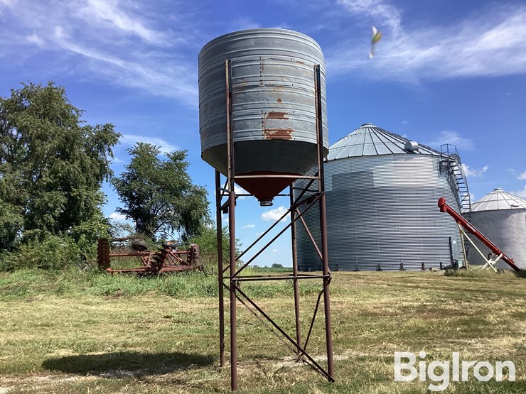 13'-tall-grain-storage-image-2