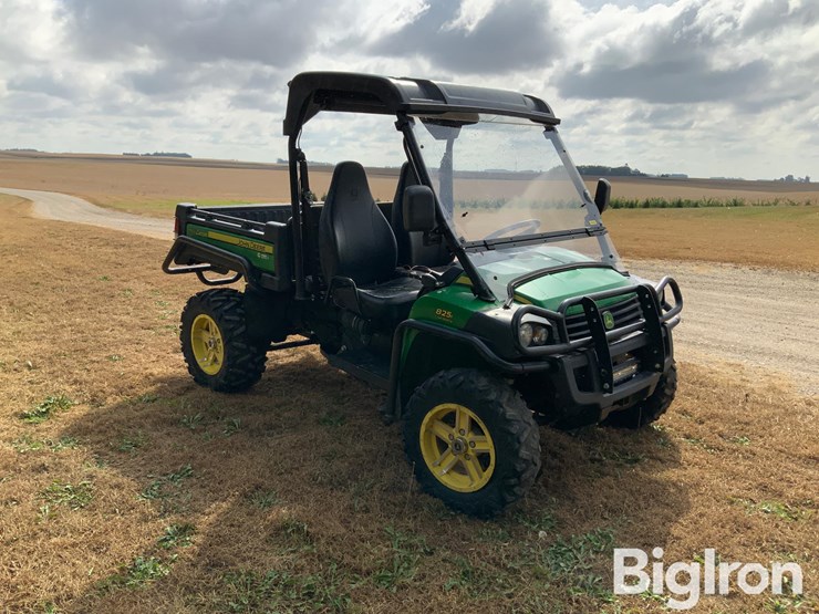 2014-john-deere-825i-utv-image-3
