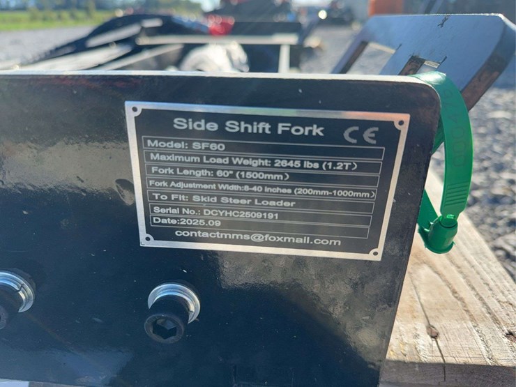 skid-steer-side-shift-fork-image-5