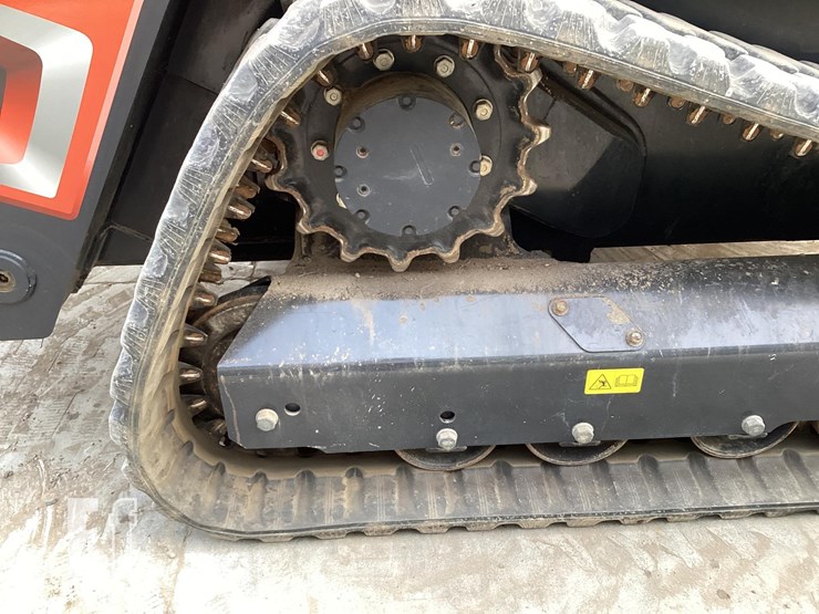 2024-kubota-svl75-3-image-12