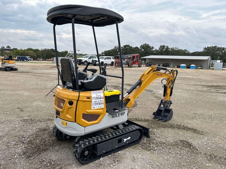 2025-sdlanch-sdle18p-mini-excavator-image-3