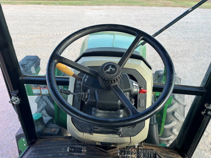 2018-john-deere-5100e-image-19
