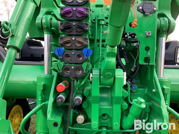 2021-john-deere-8rx-410-image-12