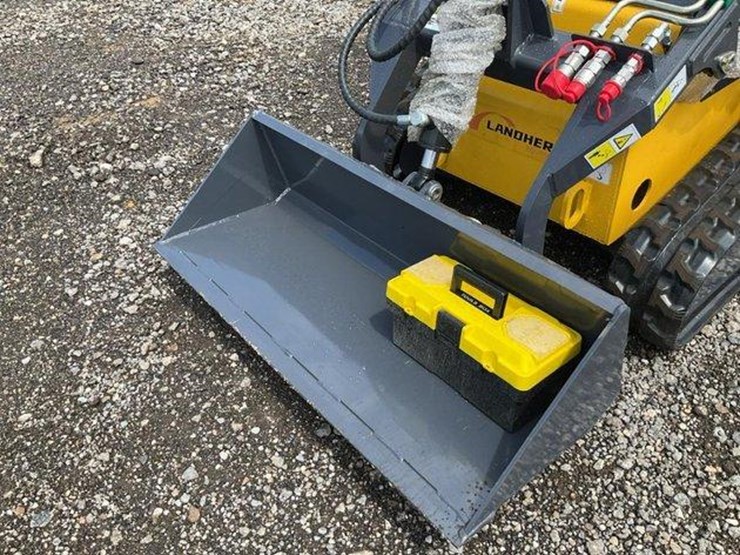 #1011-•-unused-landhero-mini-skid-steer-loader-image-9