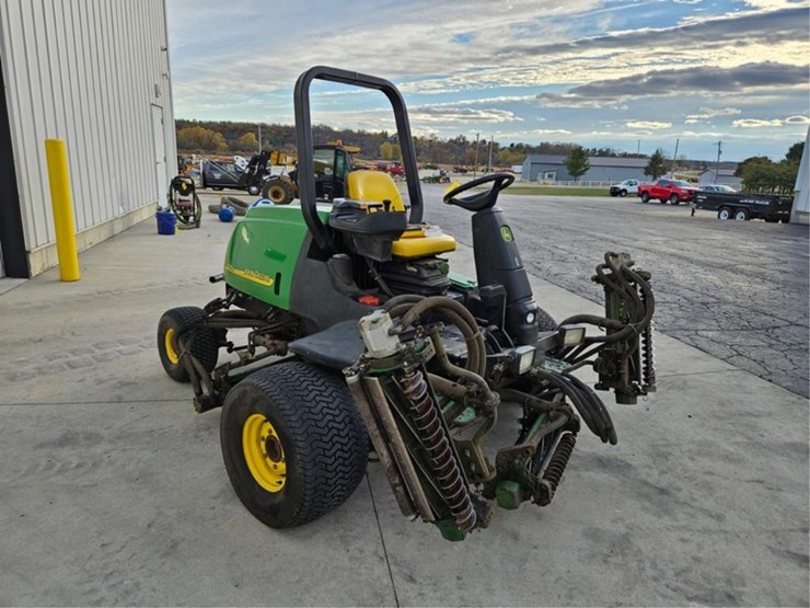 john-deere-3225c-image-18