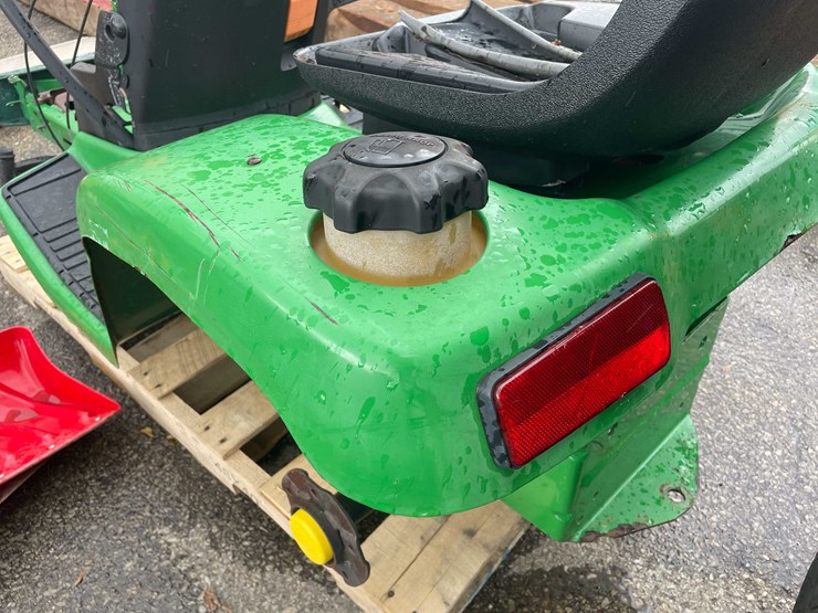 john-deere-gt235-image-14