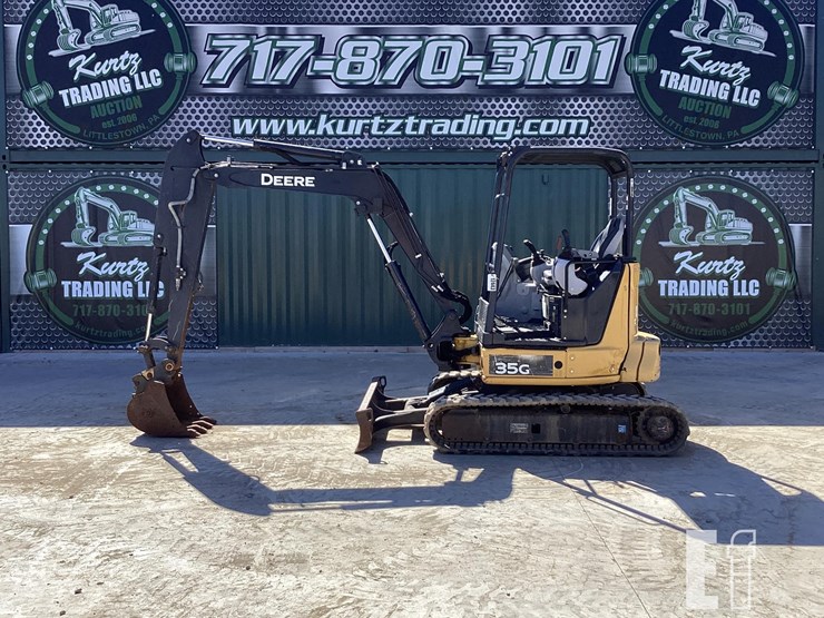 2020-deere-35g-image-1