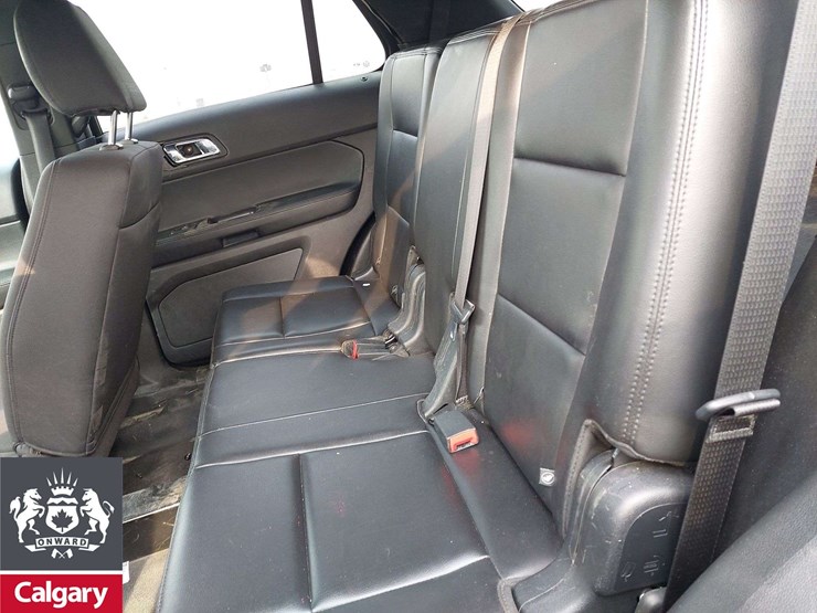 2017-ford-explorer-image-15