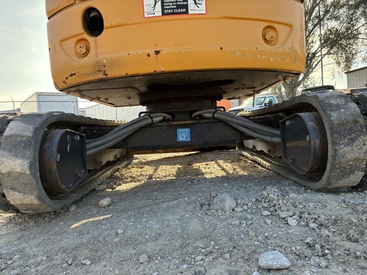 2022-deere-17g-image-15