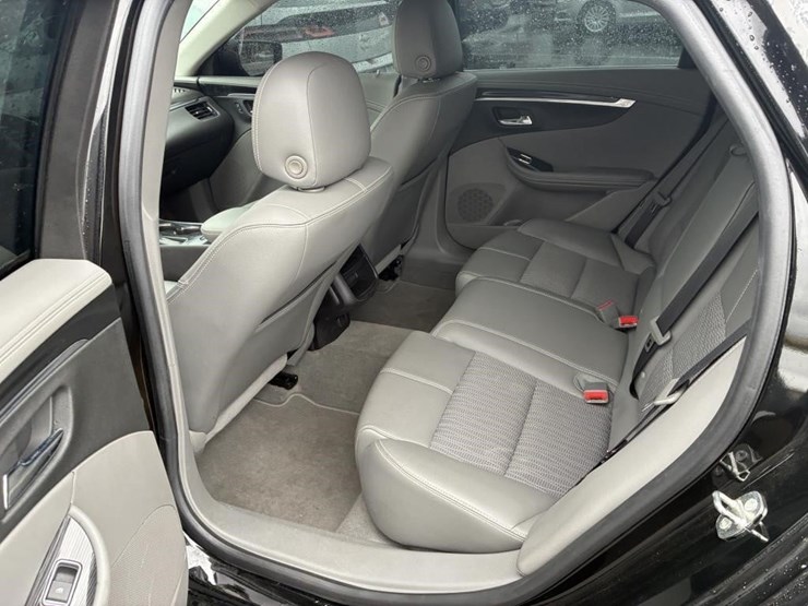 2018-chevrolet-impala-sedan-image-11