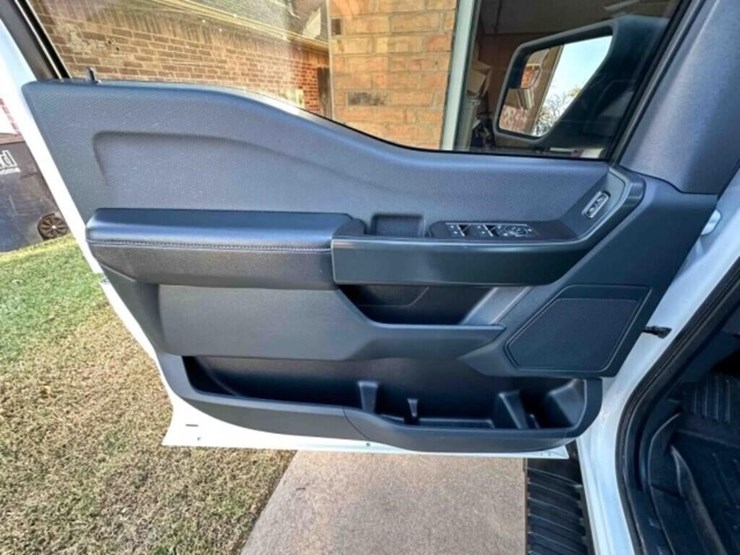 2023-ford-f150-image-17