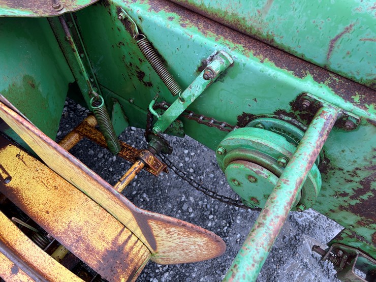 john-deere-24t-image-6