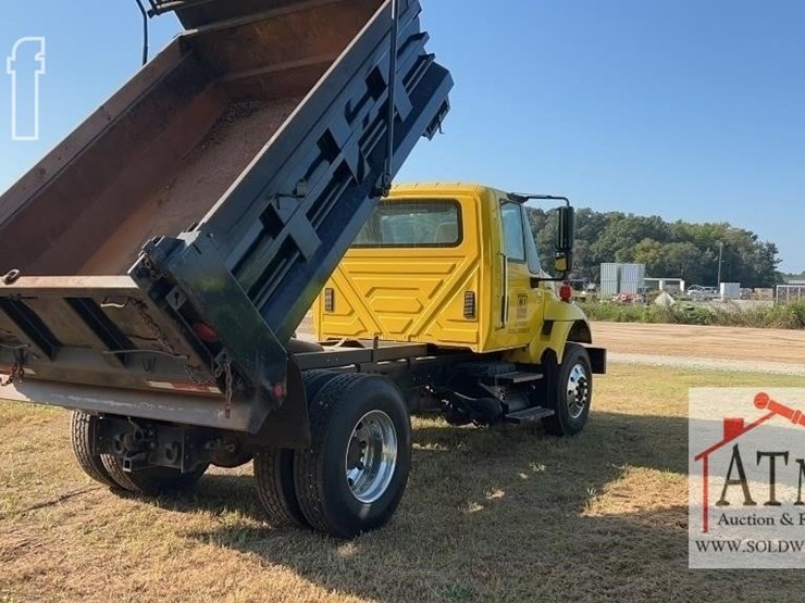 2007-international-workstar-7300-image-3