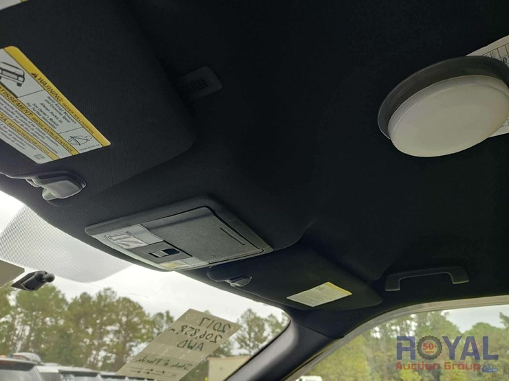 2017-ford-explorer-image-42