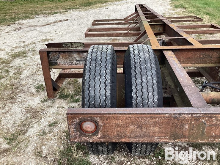 homemade-round-bale-hay-trailer-image-17