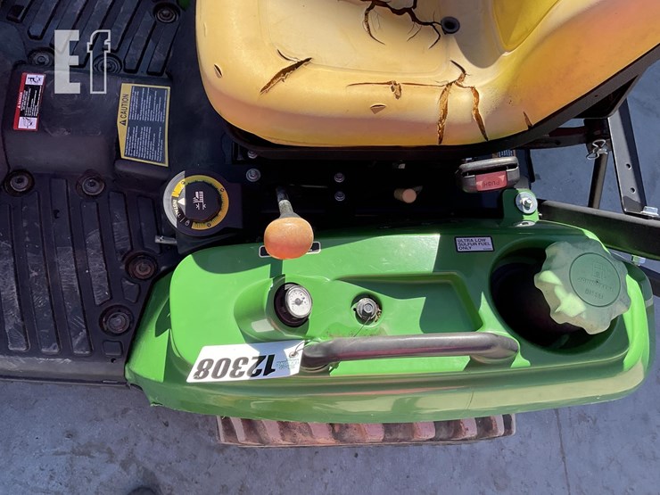 2014-john-deere-1023e-image-14