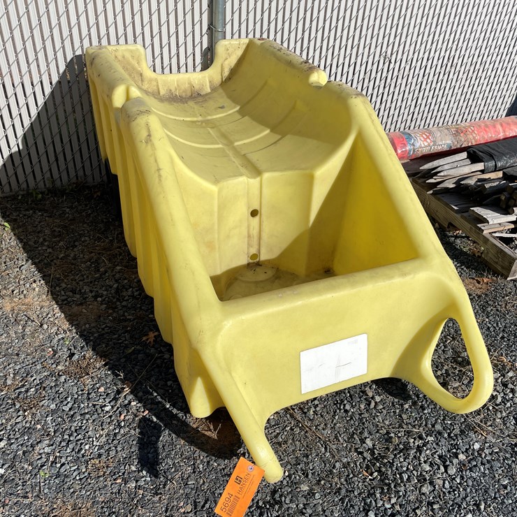 #5694 • Poly Tank on Wheels