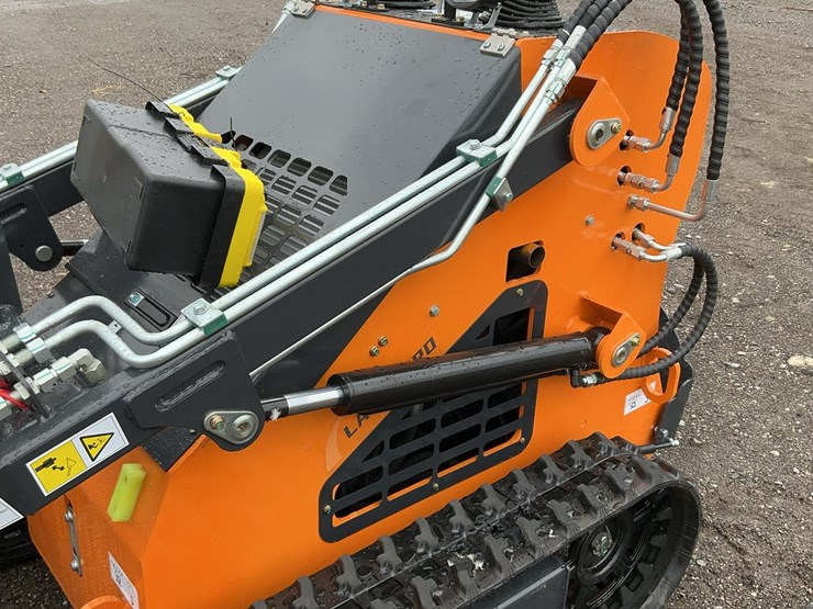 #1004-•-unused-landhero-t460-mini-skid-steer-loader-image-31
