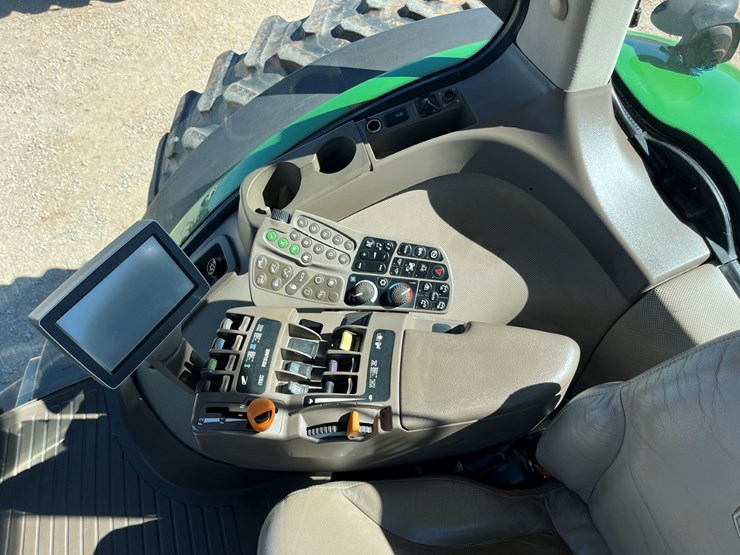 2012-john-deere-8335r-image-18