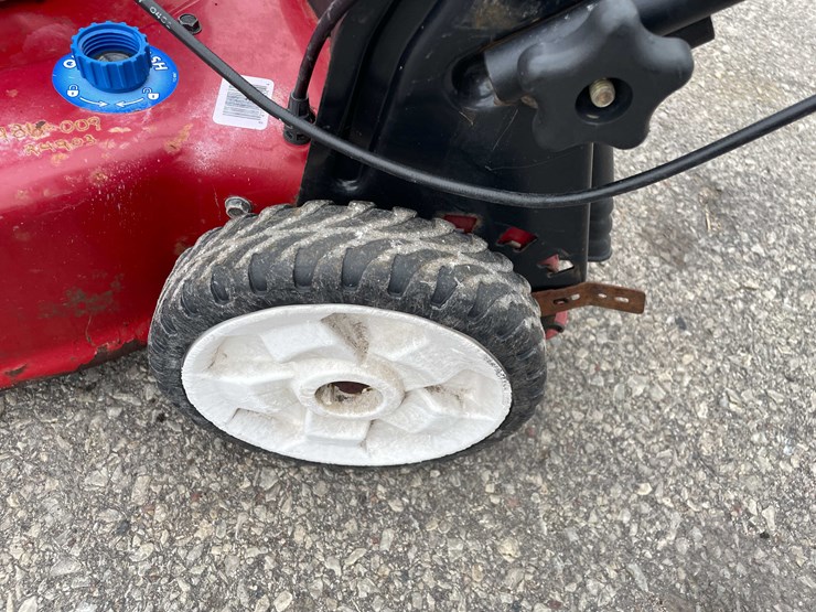 #14030-•-(2)-toro-recycler-lawn-mowers-(o4)-image-16