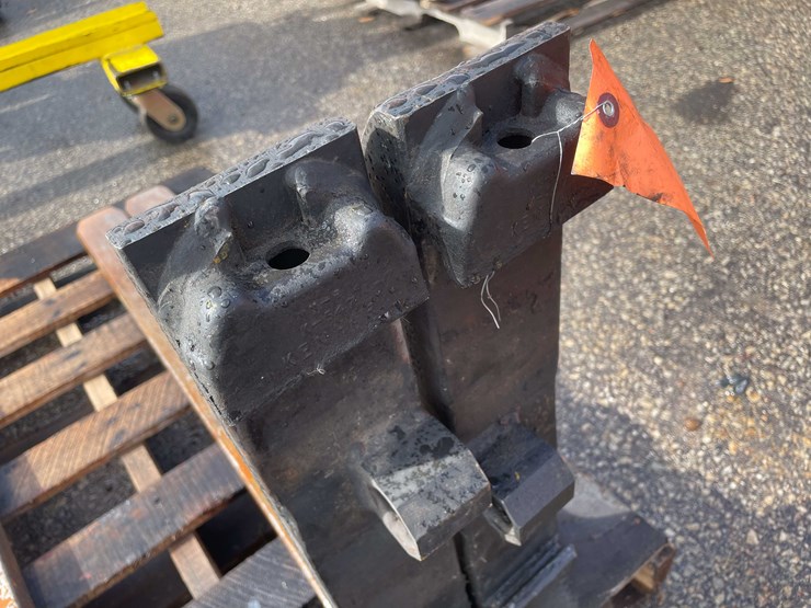 #14067-•-pair-of-42"-forks-(o10)-image-6