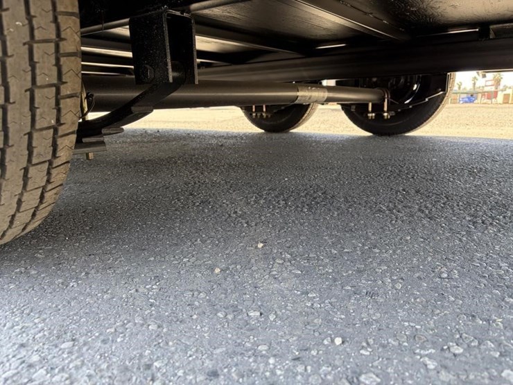 2026-southland-lcht52-818v86-t/a-enclosed-trailer-image-5