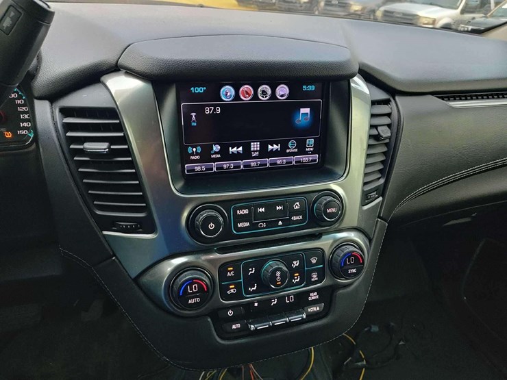 2018-chevrolet-tahoe-image-19