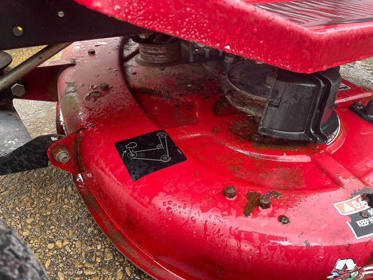 #14063-•-toro-lawn-tractor-(o4)-image-24