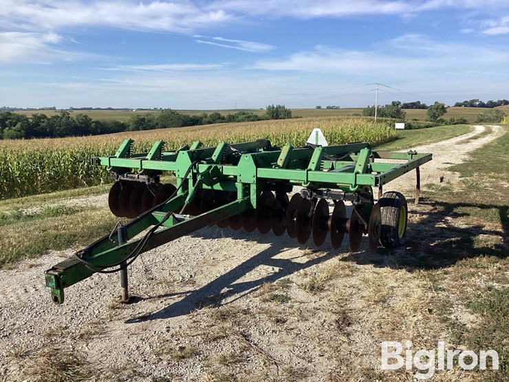 1985-john-deere-712-image-1