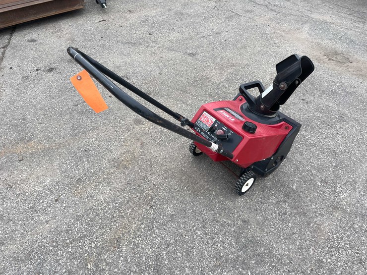 #14031-•-toro-ccr-snowblower-(o4)-image-5