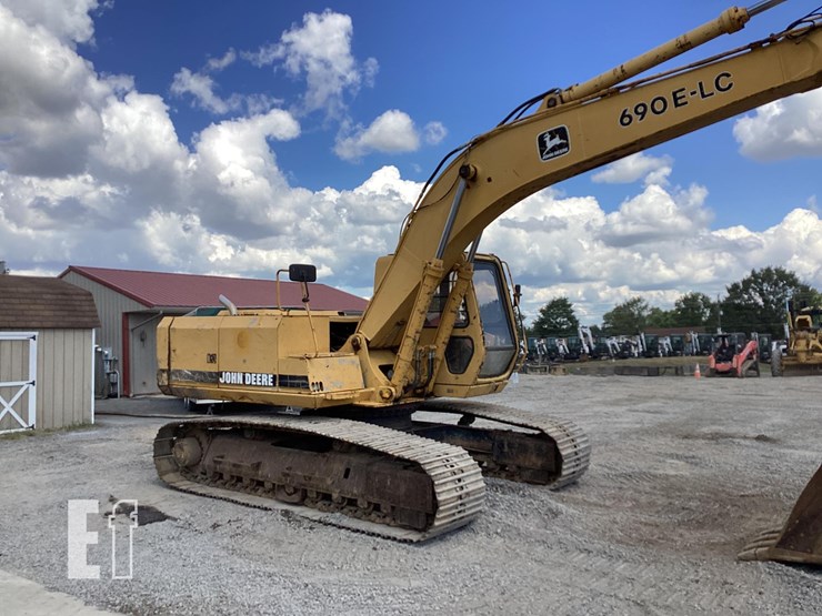 1998-deere-690e-lc-image-9