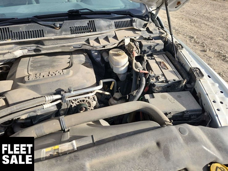 2016-ram-2500-slt-image-17