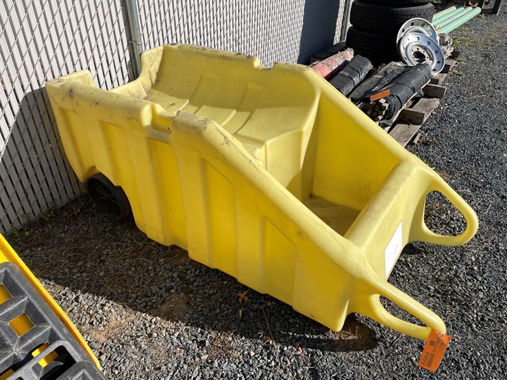 #5694-•-poly-tank-on-wheels-image-2