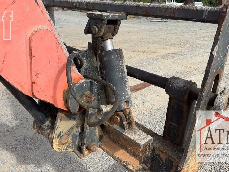 lull-644e-42-image-13