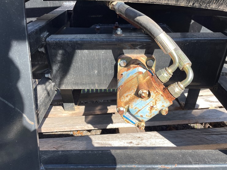 #5669-•-unused-60"-skid-steer-mount-snowblower-image-7