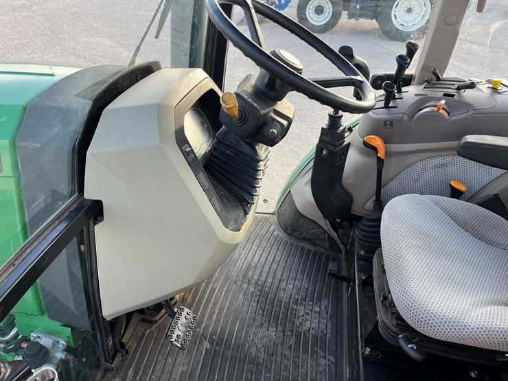 2018-john-deere-5100e-image-14