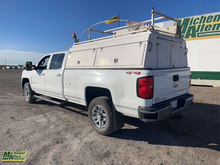 2018-chevrolet-silverado-3500hd-image-3