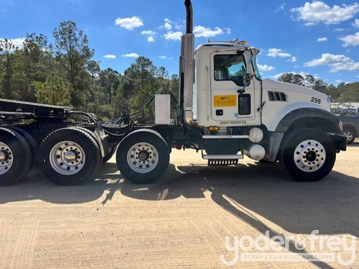 2009-mack-gu713-image-4