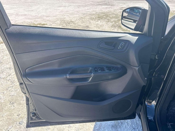 2014-ford-escape-image-11