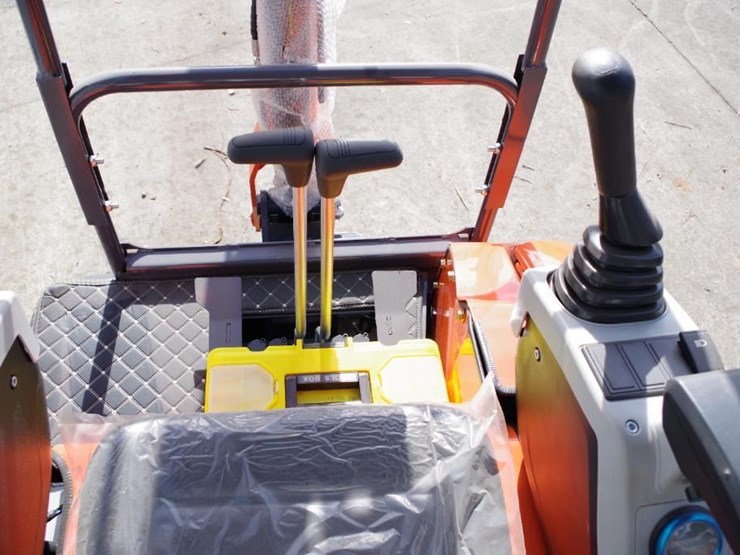 2025-aboss gh25-mini-excavator,-kubota-diesel-engine,-swing-boom,-unused-image-3