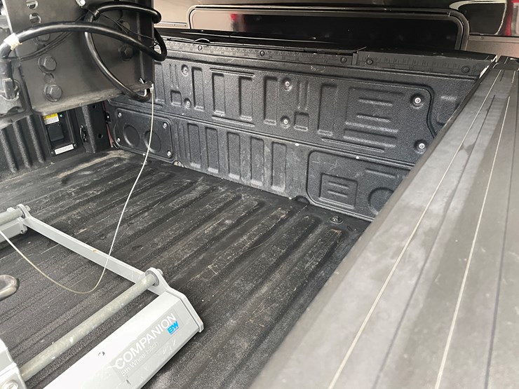 2023-ford-f450-platinum-image-24