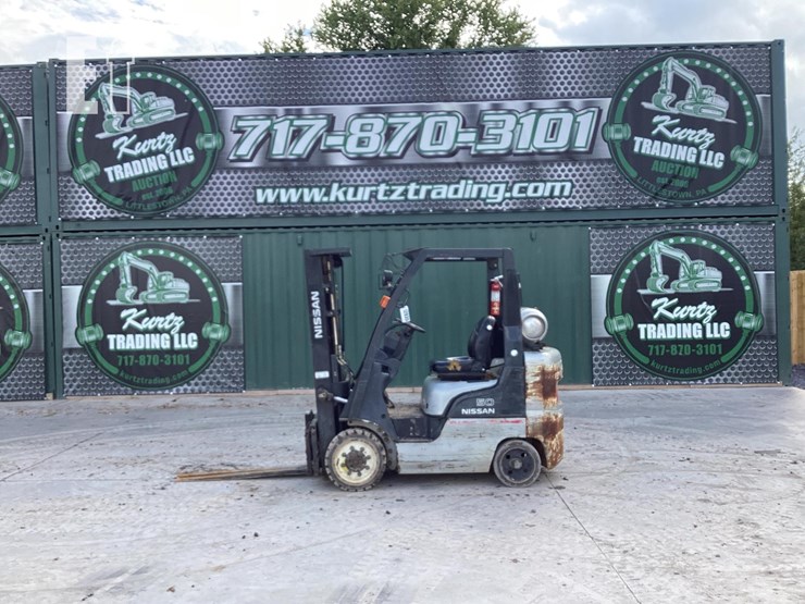 2010-nissan-mcpl02a25lv-image-1