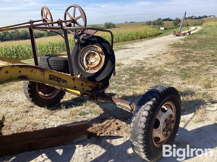 12'-pull-type-road-grader-image-17