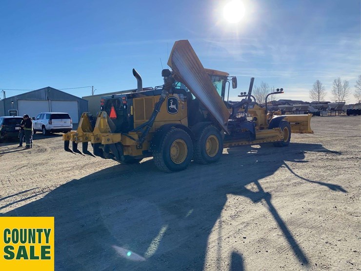 2020-deere-872gp-image-3