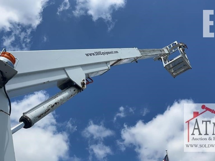 2000-gmc-c6500-bucket-truck-image-13